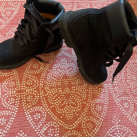 Black timberland boots size 7.5 - Picture 3 of 3